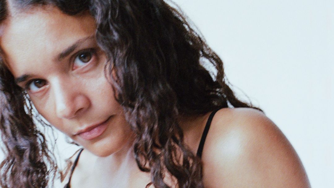 Erika de Casier Is a Student of the Game